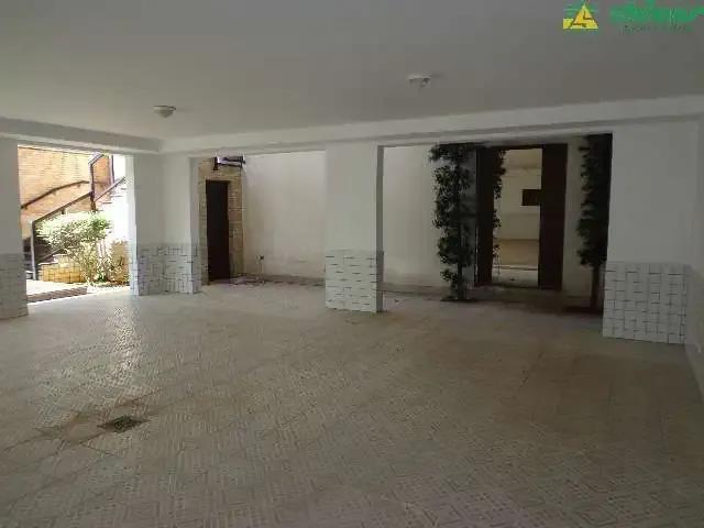 Casa / Sobrado para Locação em Guarulhos/SP Jardim Maia 5 Quartos