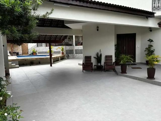 Casa / Sobrado para Locação em Guarulhos/SP Jardim Maia 6 Quartos