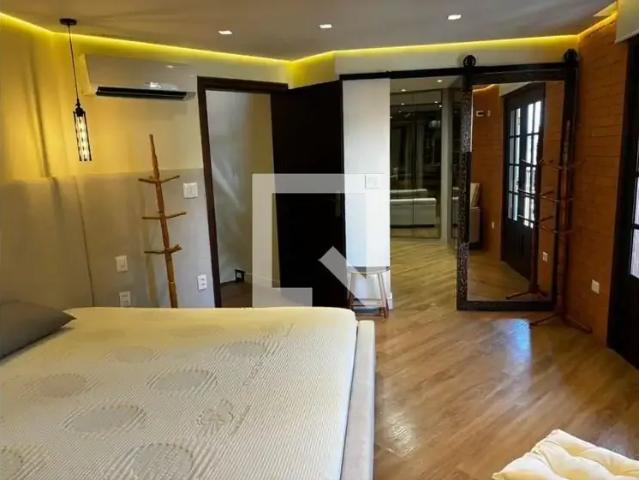 Casa / Sobrado para Locação em Guarulhos/SP Jardim Maia 6 Quartos