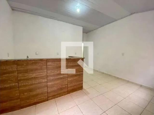 Casa / Sobrado para Locação em Guarulhos/SP Jardim Adriana 1 Quartos