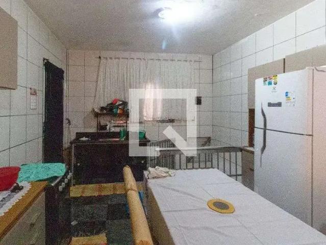 Casa / Sobrado para Locação em Guarulhos/SP Jardim Arapongas 1 Quartos
