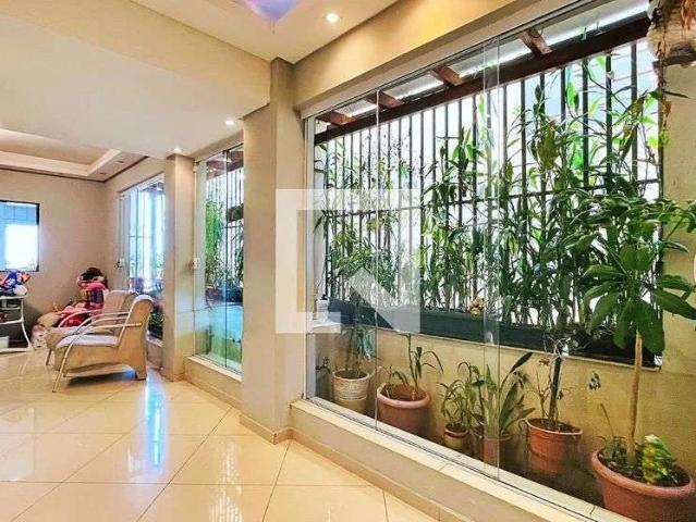 Casa / Sobrado para Locação em Guarulhos/SP Jardim Cumbica 3 Quartos