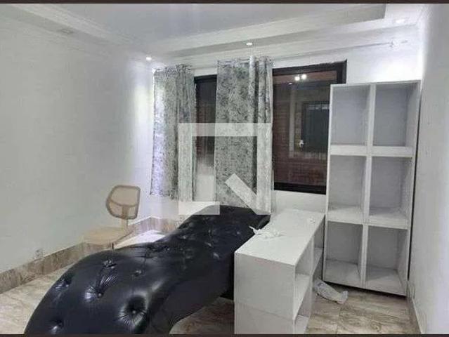 Casa / Sobrado para Locação em Guarulhos/SP Jardim Cocaia 5 Quartos