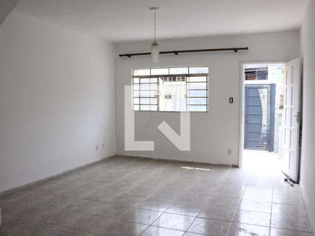 Casa / Sobrado para Locação em Guarulhos/SP Jardim Cocaia 2 Quartos