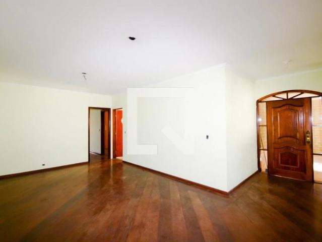 Casa / Sobrado para Locação em Guarulhos/SP Jardim Cocaia 3 Quartos