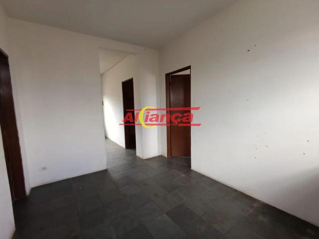 Casa / Sobrado para Locação em Guarulhos/SP Jardim Flor da Montanha 2 Quartos