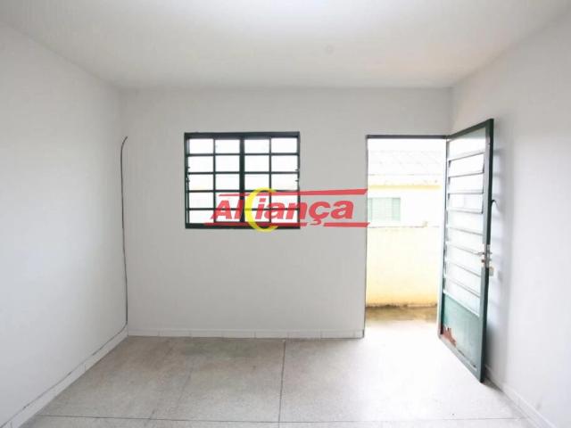 Casa / Sobrado para Locação em Guarulhos/SP Jardim Flor da Montanha 2 Quartos