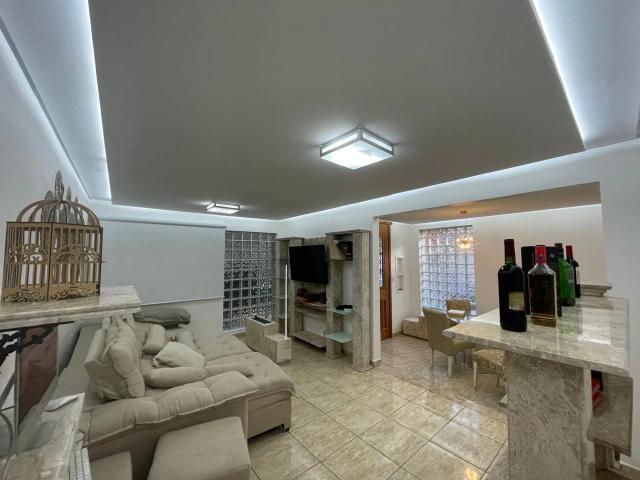 Casa / Sobrado para Locação em Guarulhos/SP Jardim Paraventi 3 Quartos