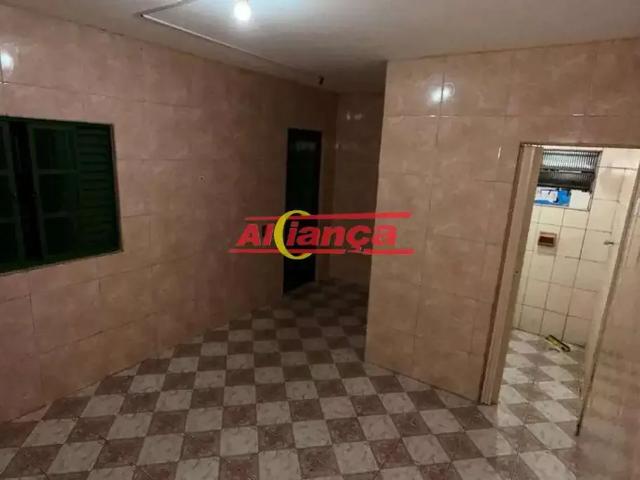 Casa / Sobrado para Locação em Guarulhos/SP Jardim Presidente Dutra 1 Quartos