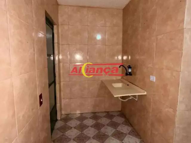 Casa / Sobrado para Locação em Guarulhos/SP Jardim Presidente Dutra 1 Quartos