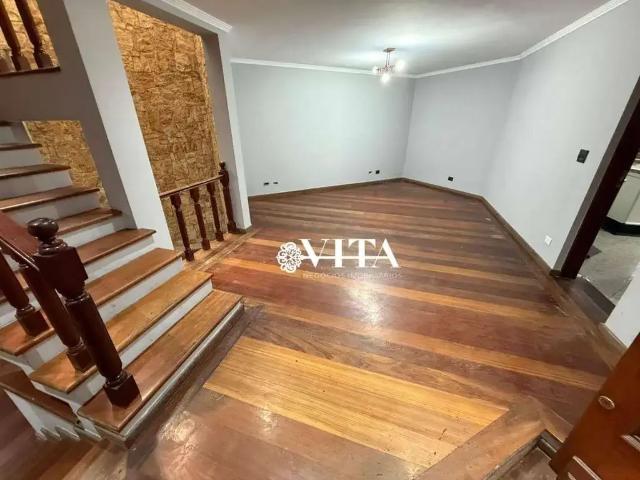 Casa / Sobrado para Locação em Guarulhos/SP Jardim Santa Mena 4 Quartos