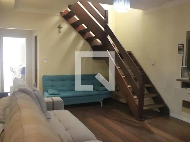 Casa / Sobrado para Locação em Guarulhos/SP Jardim Santa Cecília 3 Quartos