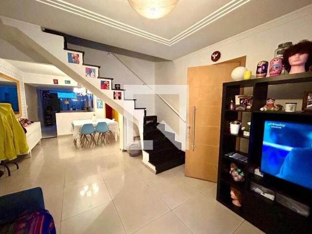 Casa / Sobrado para Locação em Guarulhos/SP Macedo 3 Quartos