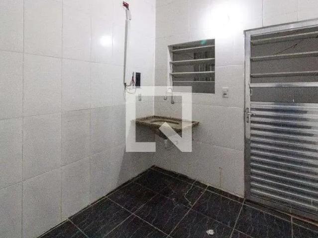 Casa / Sobrado para Locação em Guarulhos/SP Mikail II 1 Quartos