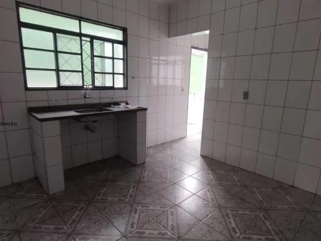 Casa / Sobrado para Locação em Guarulhos/SP Parque Continental II 3 Quartos