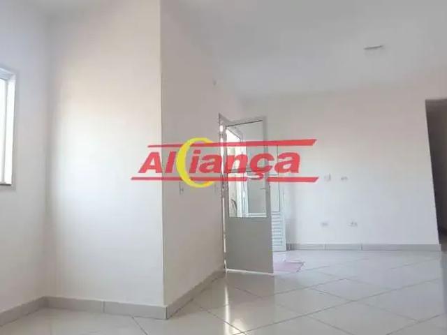 Casa / Sobrado para Locação em Guarulhos/SP Parque Flamengo 3 Quartos