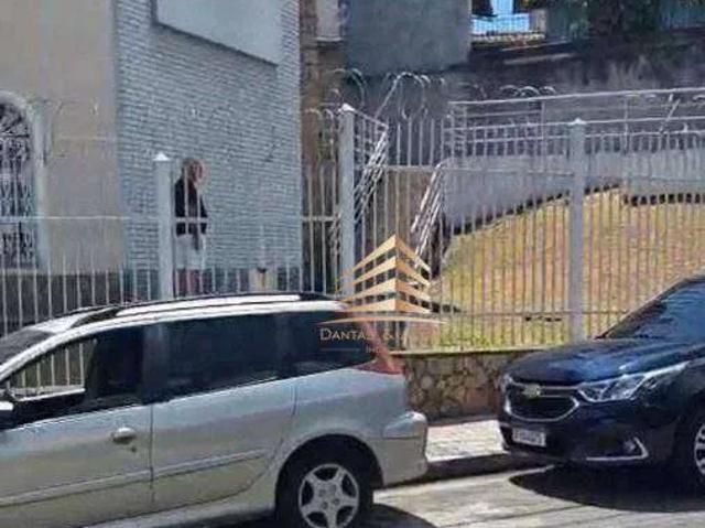 Casa / Sobrado para Locação em Guarulhos/SP Parque Renato Maia 5 Quartos