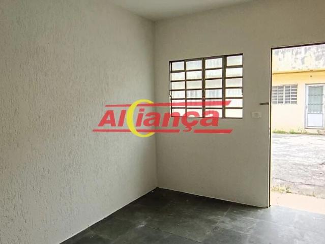 Casa / Sobrado para Locação em Guarulhos/SP Centro 1 Quartos