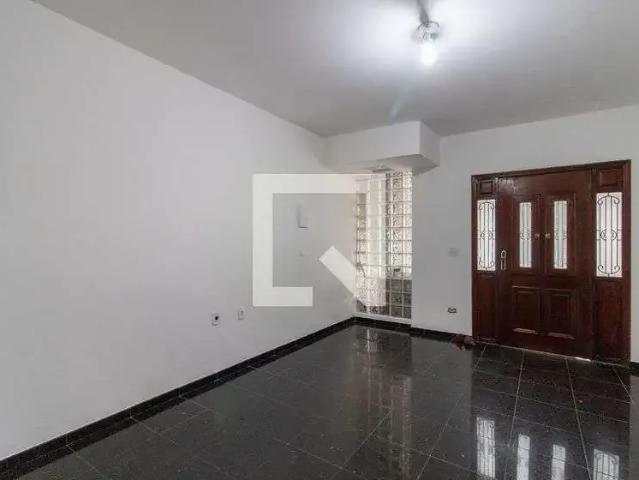 Casa / Sobrado para Locação em Guarulhos/SP Torres Tibagy 2 Quartos