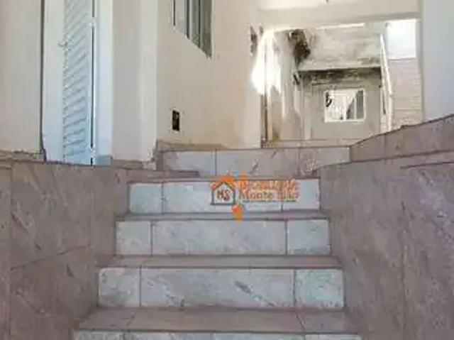 Casa / Sobrado para Locação em Guarulhos/SP Gopoúva 1 Quartos