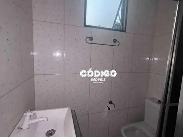 Casa / Sobrado para Locação em Guarulhos/SP Vila Capitão Rabelo 1 Quartos