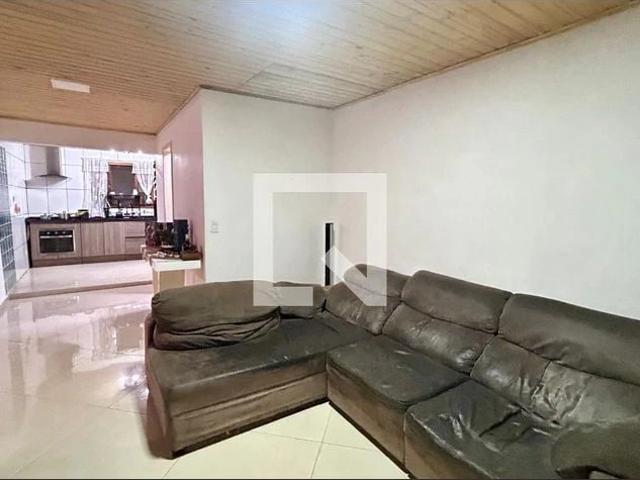 Casa / Sobrado para Locação em Guarulhos/SP Vila Galvão 2 Quartos