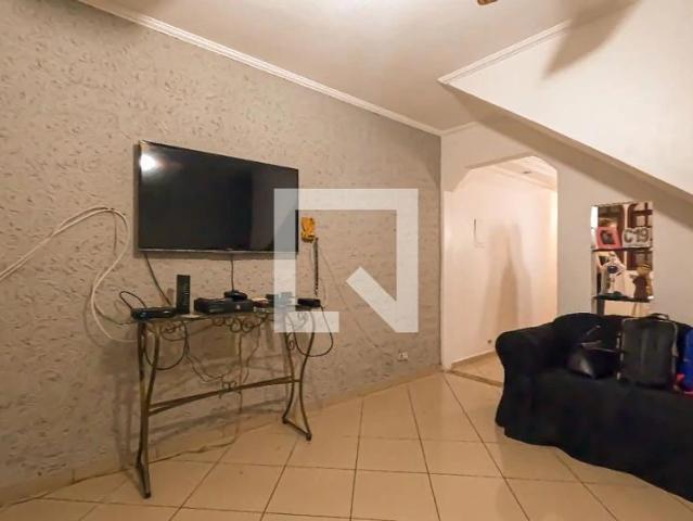 Casa / Sobrado para Locação em Guarulhos/SP Vila Galvão 4 Quartos