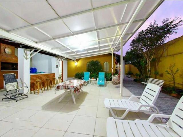Casa / Sobrado para Locação em Guarulhos/SP Vila Galvão 5 Quartos