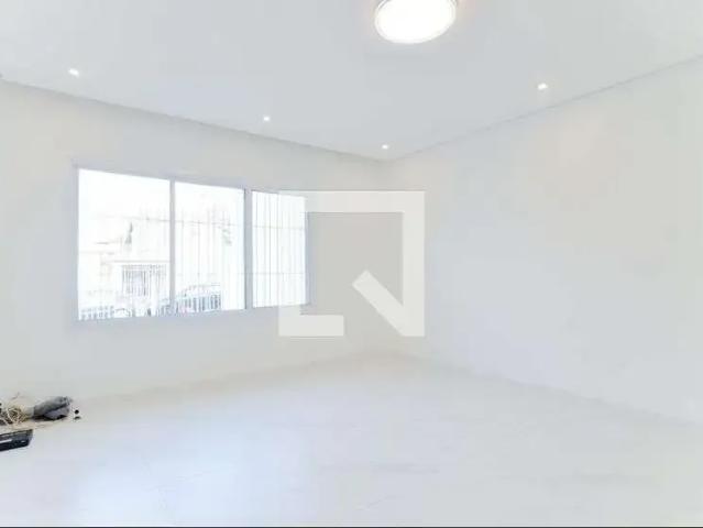 Casa / Sobrado para Locação em Guarulhos/SP Vila Miriam 3 Quartos