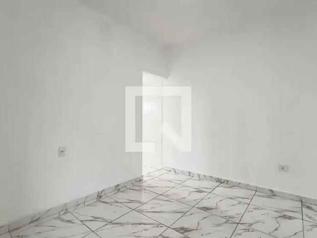 Casa / Sobrado para Locação em Guarulhos/SP Vila Paraíso 2 Quartos