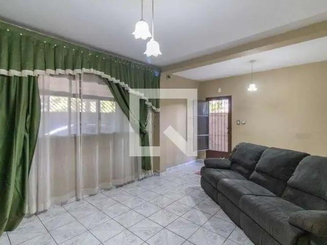 Casa / Sobrado para Locação em Guarulhos/SP Vila Rio de Janeiro 4 Quartos