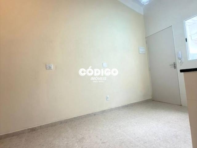 Casa / Sobrado para Locação em Guarulhos/SP Vila Rio de Janeiro 1 Quartos