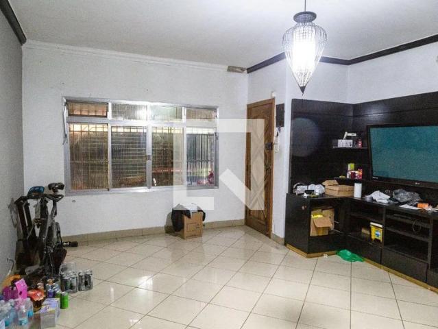 Casa / Sobrado para Locação em Guarulhos/SP Vila Rosália 4 Quartos