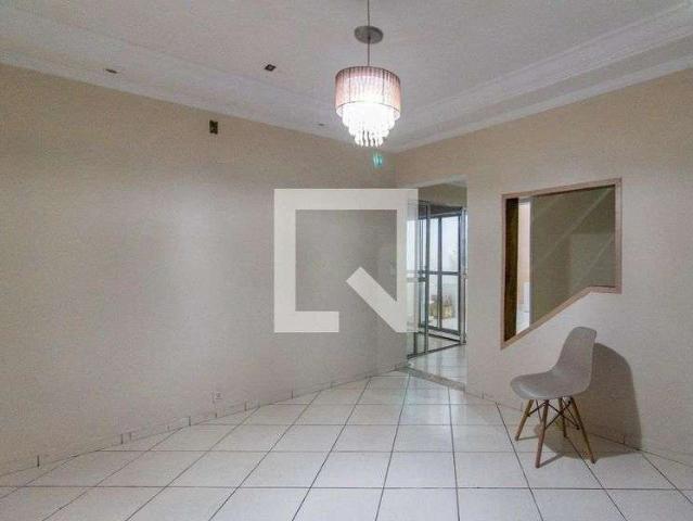 Casa / Sobrado para Locação em Guarulhos/SP Vila Rosália 6 Quartos