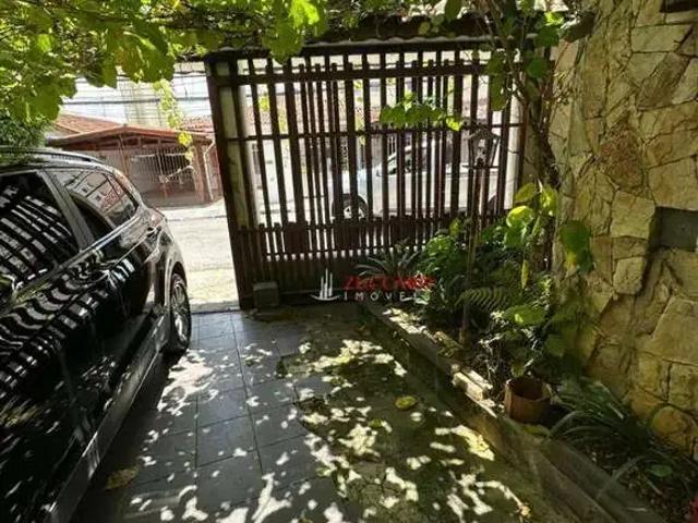 Casa / Sobrado para Locação em Guarulhos/SP Vila São Jorge 3 Quartos