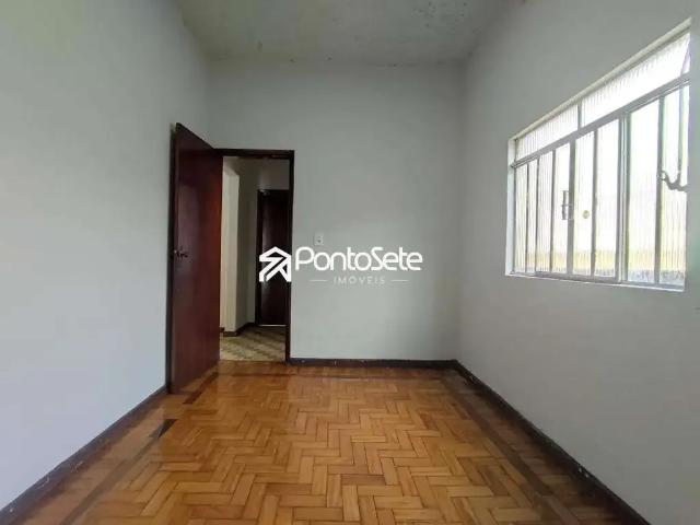 Casa / Sobrado para Locação em Divinópolis/MG Centro 4 Quartos