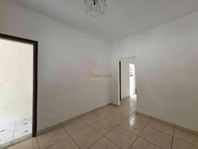 Casa / Sobrado para Locação em Divinópolis/MG Manoel Valinhas 4 Quartos