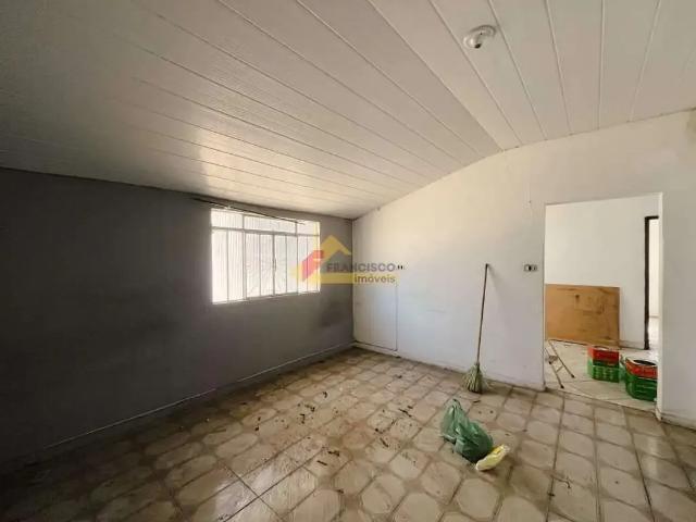 Casa / Sobrado para Locação em Divinópolis/MG Niterói 4 Quartos