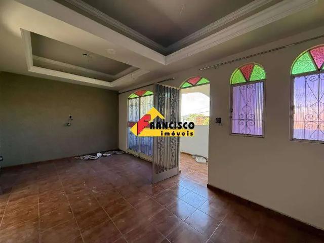 Casa / Sobrado para Locação em Divinópolis/MG Nossa Senhora das Graças 3 Quartos