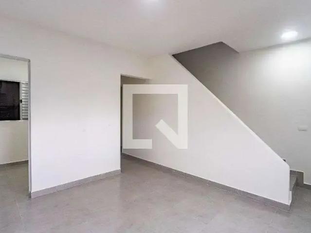 Casa / Sobrado para Locação em Diadema/SP Campanário 3 Quartos