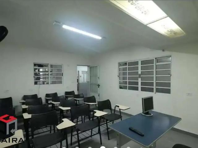 Casa / Sobrado para Locação em Diadema/SP Centro 4 Quartos