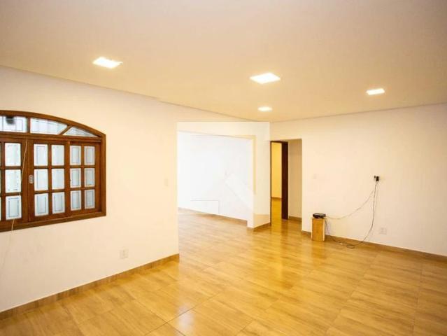 Casa / Sobrado para Locação em Diadema/SP Conceição 3 Quartos