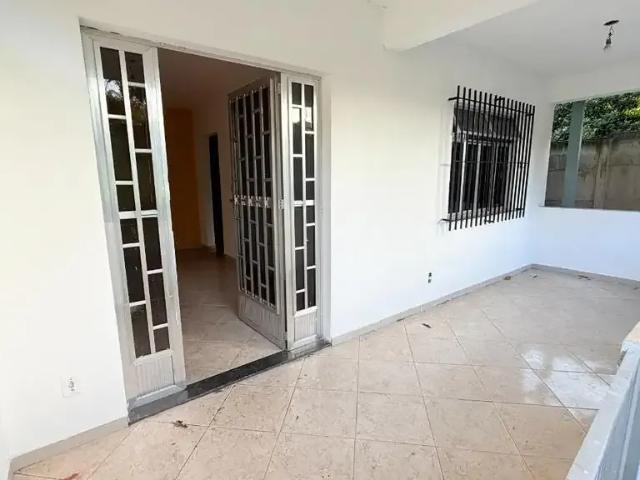Casa / Sobrado para Locação em Duque de Caxias/RJ Figueira 4 Quartos