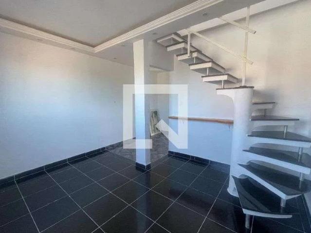 Casa / Sobrado para Locação em Duque de Caxias/RJ Bar dos Cavaleiros 2 Quartos