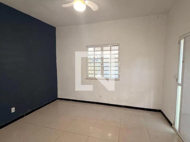 Casa / Sobrado para Locação em Duque de Caxias/RJ Bar dos Cavaleiros 2 Quartos