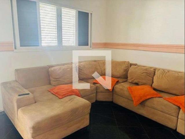Casa / Sobrado para Locação em Duque de Caxias/RJ Doutor Laureano 2 Quartos