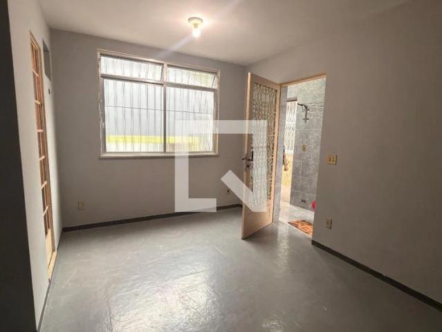 Casa / Sobrado para Locação em Duque de Caxias/RJ Jardim Vinte e Cinco de Agosto 2 Quartos