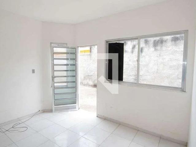 Casa / Sobrado para Locação em Duque de Caxias/RJ Santa Cruz da Serra 3 Quartos