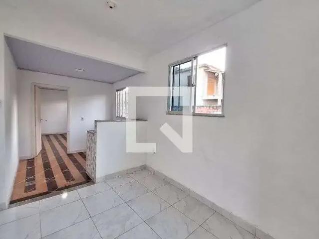 Casa / Sobrado para Locação em Duque de Caxias/RJ Saracuruna 1 Quartos