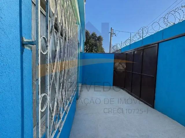 Casa / Sobrado para Locação em Duque de Caxias/RJ Parque Senhor do Bonfim 4 Quartos